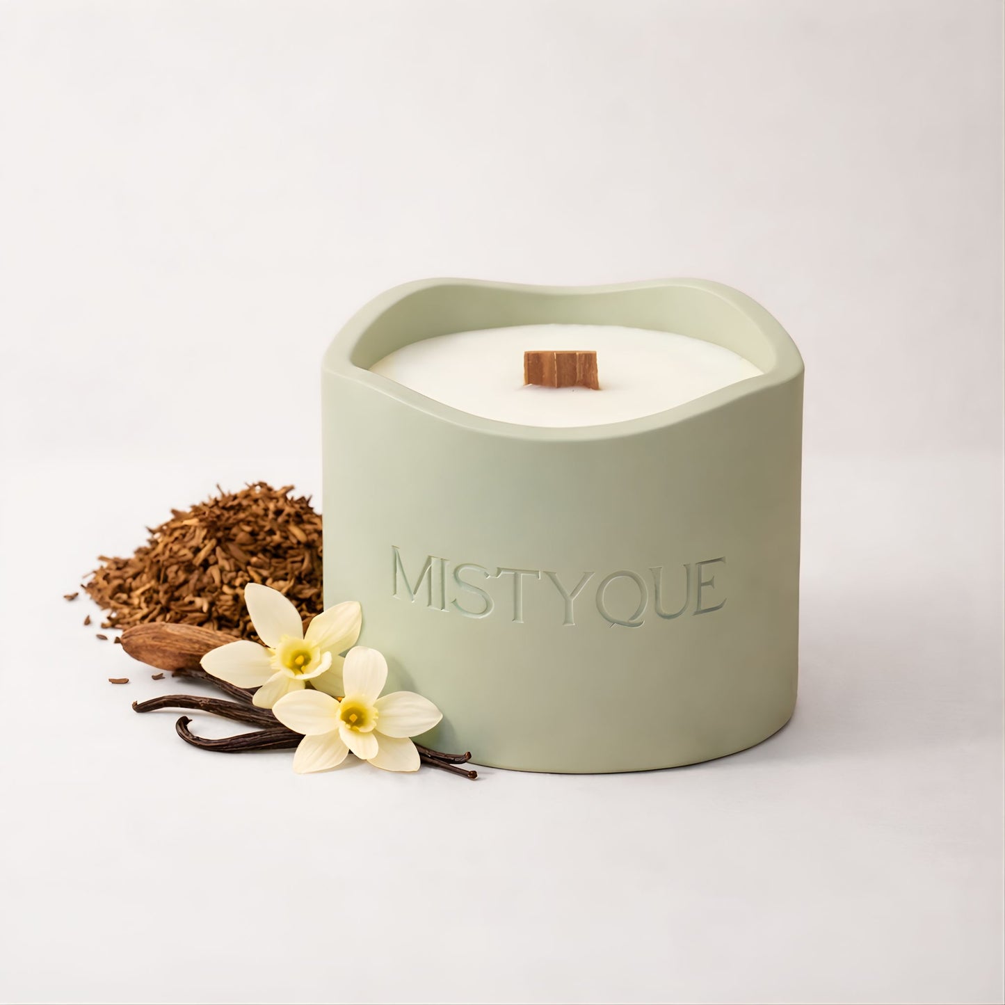 Lounge Standard Candle