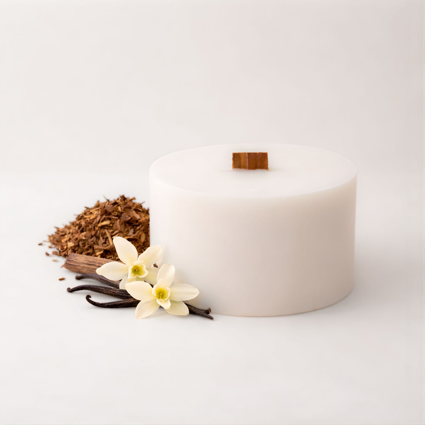 Lounge Standard Candle